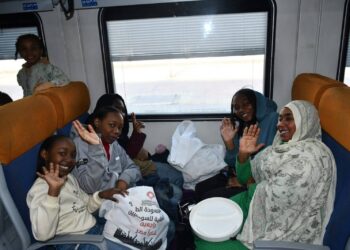 سكك حديد مصر تُسير الرحلة (41) لنقل الأشقاء السودانيين ضمن مشروع العودة الطوعية