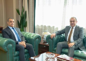 وزيرا “الإنتاج الحربي” و”قطاع الأعمال العام” يبحثان تعزيز التعاون المشترك