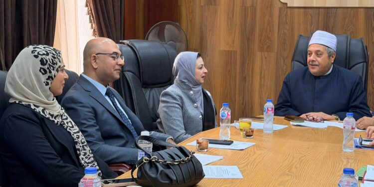 لقاءات تنسيقية بين قطاع المعاهد الأزهرية ووزارة الصحة لتفعيل مبادرة مواجهة النحافة والسمنة 1 لقاءات تنسيقية بين قطاع المعاهد الأزهرية ووزارة الصحة لتفعيل مبادرة مواجهة النحافة والسمنة