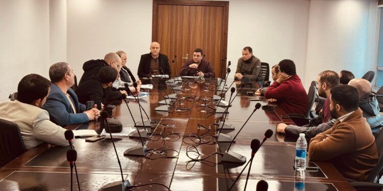 رئيس جهاز القاهرة الجديدة يعقد اجتماعًا مع مُلّاك بيت الوطن 