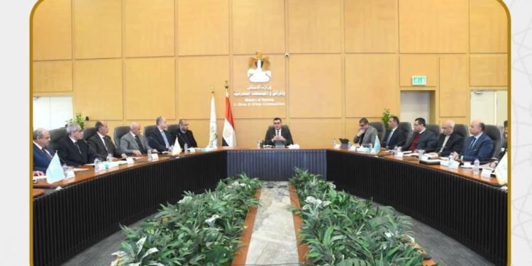 وزير الإسكان يتابع مستجدات عدد من المشروعات بالعاصمة الجديدة والعلمين الجديدة 1 وزير الإسكان يتابع مستجدات عدد من المشروعات بالعاصمة الجديدة والعلمين الجديدة