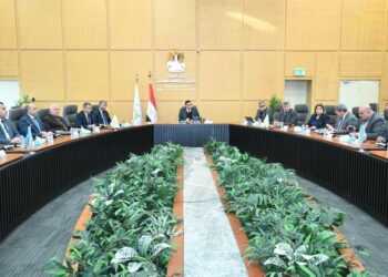 وزير الإسكان يتابع تنفيذ “حياة كريمة” لتطوير قرى الريف