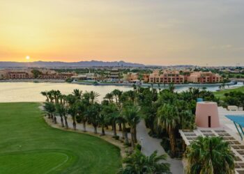 الجونة شريكاً رسمياً لنادي أستون فيلا لكرة القدم لموسم 2025/2026