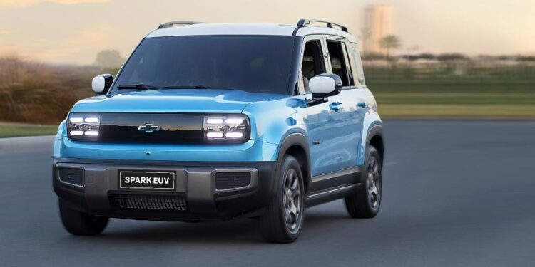 “منصور للسيارات” و”جنرال موتورز” تطلقان كابتيفا الكهربائية وسبارك الكهربائية بتصميم عصري