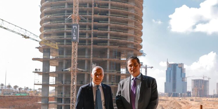 تعاون استراتيجي بين «نايل للتطوير العقاري» و«السويدي إليكتريك» لتنفيذ الأعمال الكهربائية والأنظمة الذكية لمشروعي بالعاصمة الجديدة 1 تعاون استراتيجي بين «نايل للتطوير العقاري» و«السويدي إليكتريك» لتنفيذ الأعمال الكهربائية والأنظمة الذكية لمشروعي بالعاصمة الجديدة