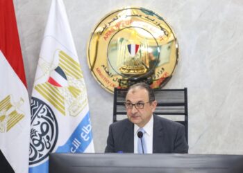 مركز دراسات العام للمسثمرين الأفرو- أسيوي : وزير قطاع الأعمال قدم نموذجاً يحتذى به فى إدارة أصول الدولة.. و 2026 عام جذب الاستثمارات الأجنبية 