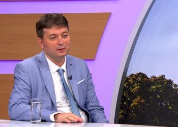 الطب الحديث يكشف طرقًا جديدة لعلاج سرطان الرئة ومخاطر التدخين السلبي 2 الطب الحديث يكشف طرقًا جديدة لعلاج سرطان الرئة ومخاطر التدخين السلبي