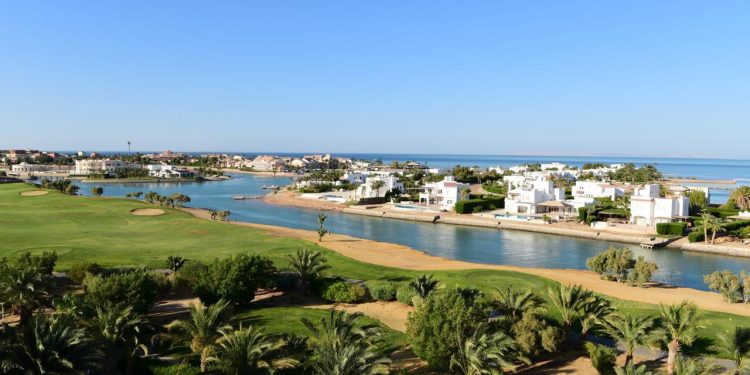 بإيرادات 19.8 مليار جنيه.. “الجونة” تحقق نموًا قياسيًا في الإيرادات والمبيعات العقارية خلال 2025   