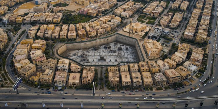 تضم وحدات تجارية.. البستاني تطرح مرحلة جديدة بمشروع Ladera Hub بالقاهرة الجديدة 1 تضم وحدات تجارية.. البستاني تطرح مرحلة جديدة بمشروع Ladera Hub بالقاهرة الجديدة