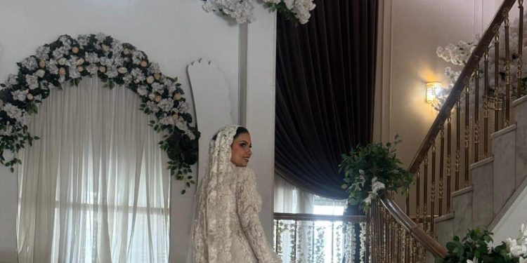 أسرة "أبديت نيوز" تهنئ الزميلة اسلام رفعت بزفاف نجلتها الدكتورة هبه 1 أسرة “أبديت نيوز” تهنئ الزميلة اسلام رفعت بزفاف نجلتها الدكتورة هبه
