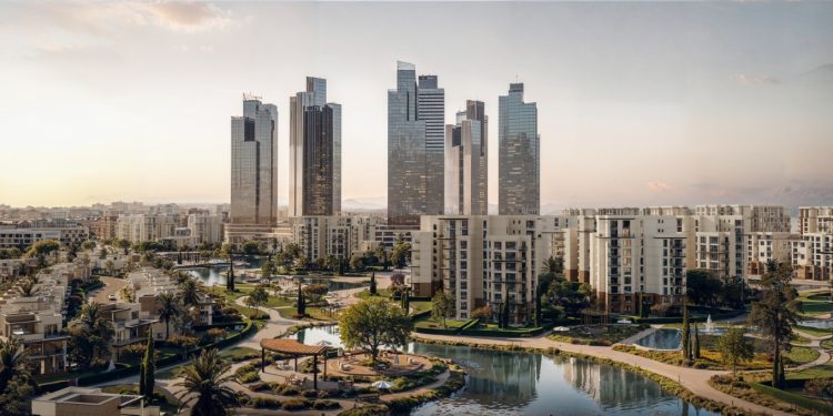 علي مساحة 240 فدان هايد بارك العقارية للتطوير تُطلق مشروع «One Hyde Park» وترسخ مكانتها في منطقة شرق القاهرة 1 علي مساحة 240 فدان هايد بارك العقارية للتطوير تُطلق مشروع «One Hyde Park» وترسخ مكانتها في منطقة شرق القاهرة
