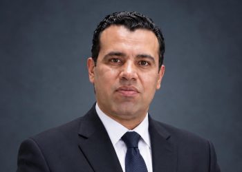 رئيس حي البساتين يقود حملات مكثفة لرفع كفاءة النظافة وتجريد الأتربة بعدد من المناطق 4 رئيس حي البساتين يقود حملات مكثفة لرفع كفاءة النظافة وتجريد الأتربة بعدد من المناطق